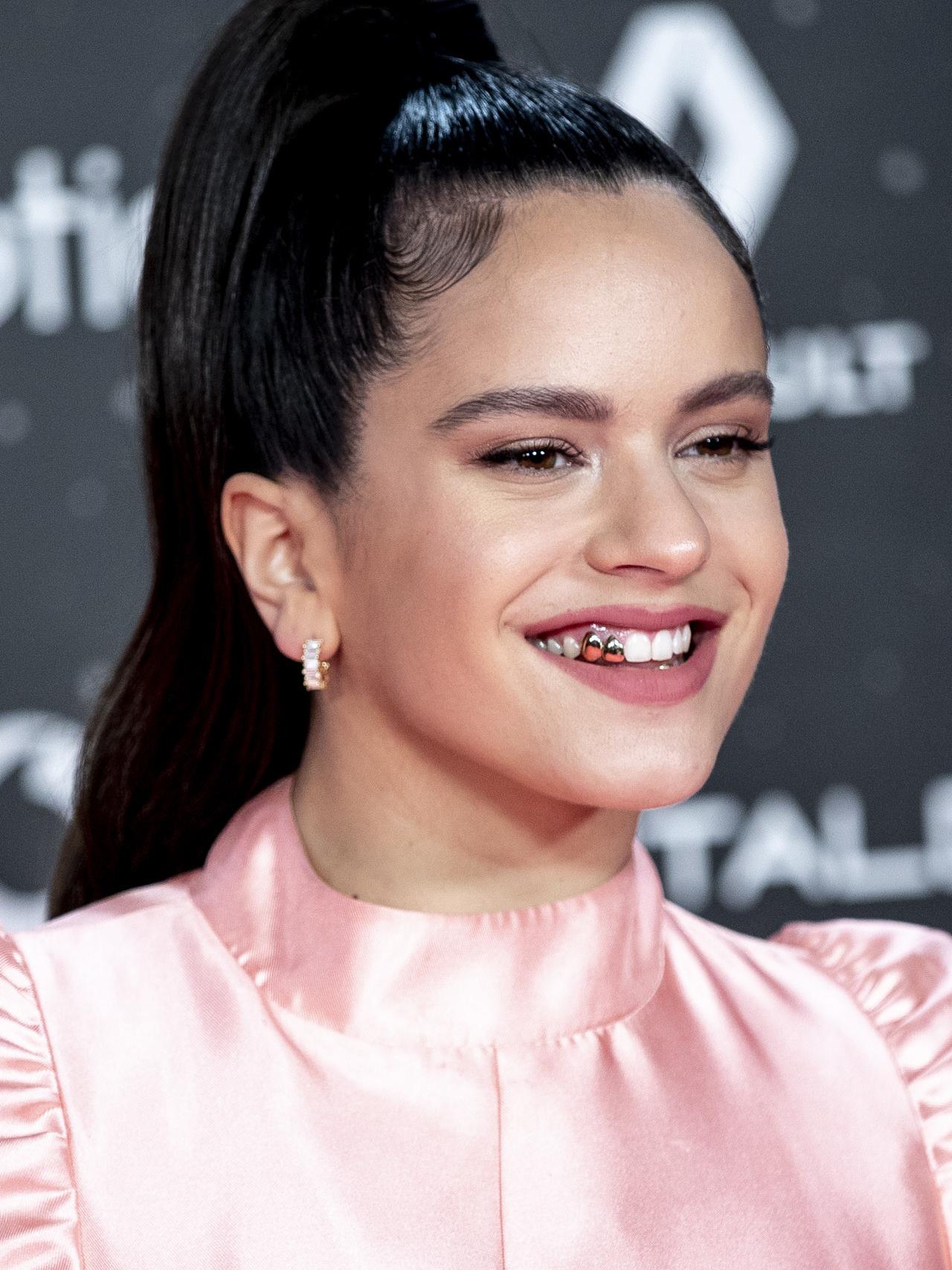 Rosalía ha lucido varios modelos en sus giras.