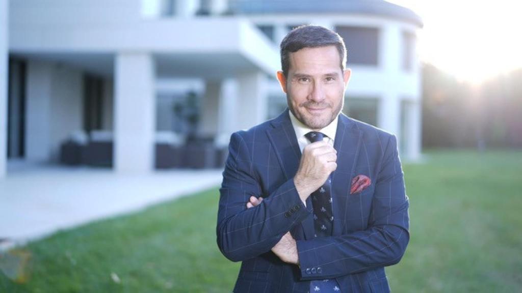Roberto Sánchez, asesor de imagen