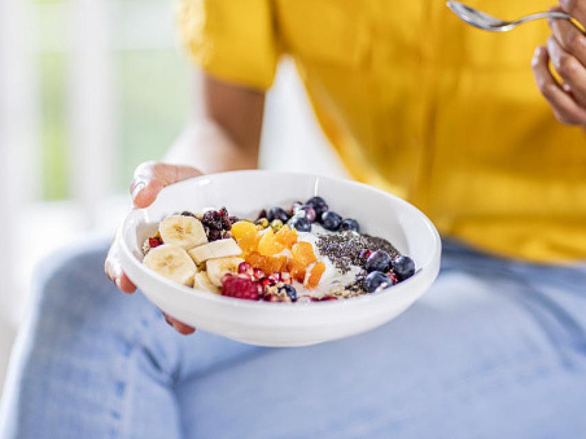 Bol con fruta y chía