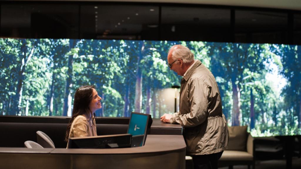 Un trabajador autónomo sénior.