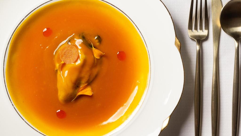 Ostra en escabeche de zanahoria.