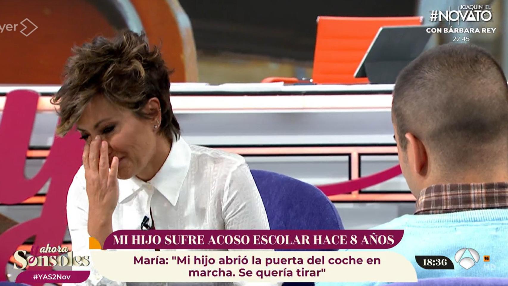 Sonsoles Ónega se rompe al escuchar el testimonio de una víctima de bullying: Pido disculpas, es muy duro