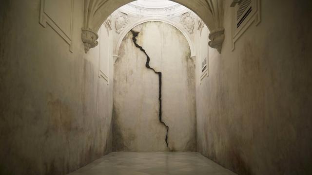 Exposición de la artista Soledad Sevilla en la zona monumental del CAAC, 2019. Foto: CAAC