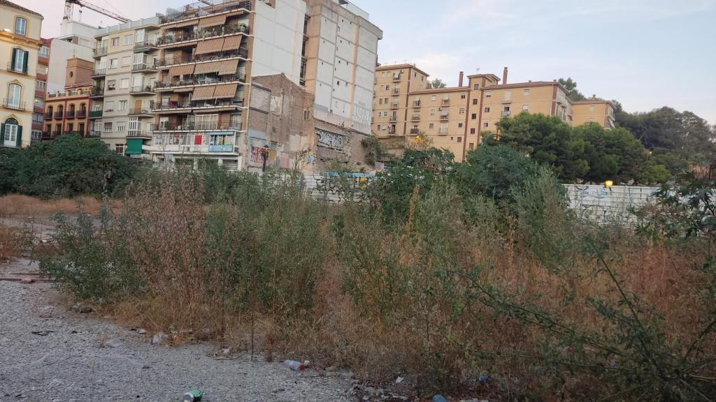 Imagen actual del solar de los antiguos cines Astoria y Victoria.