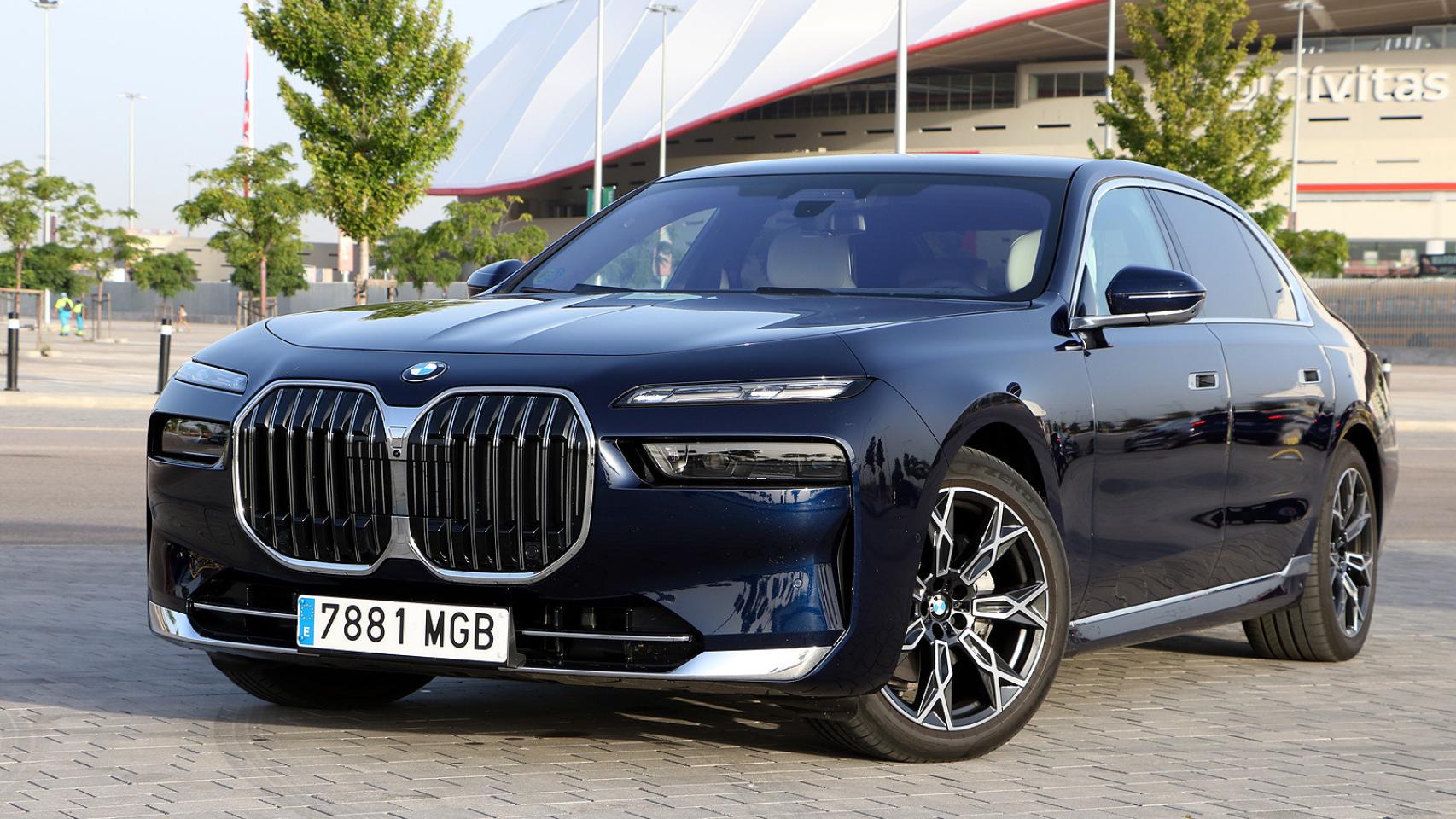 La versión probada de este BMW Serie 7 superaba los 120.000 euros.