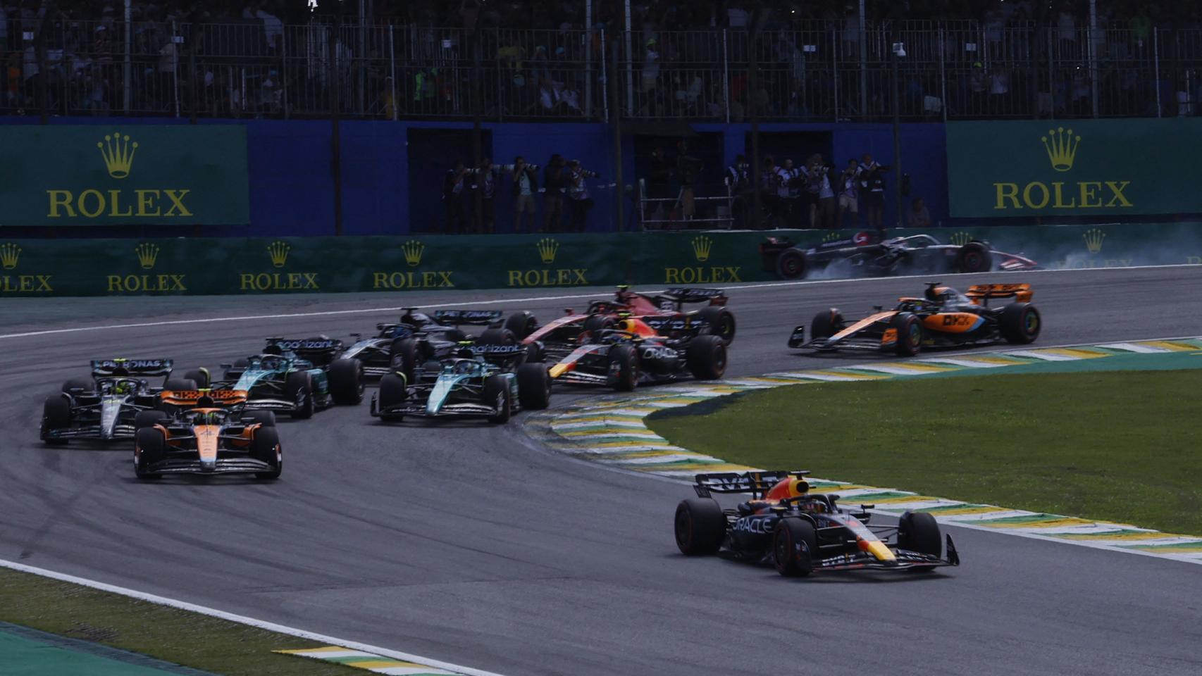 Momento de la salida del GP de Brasil