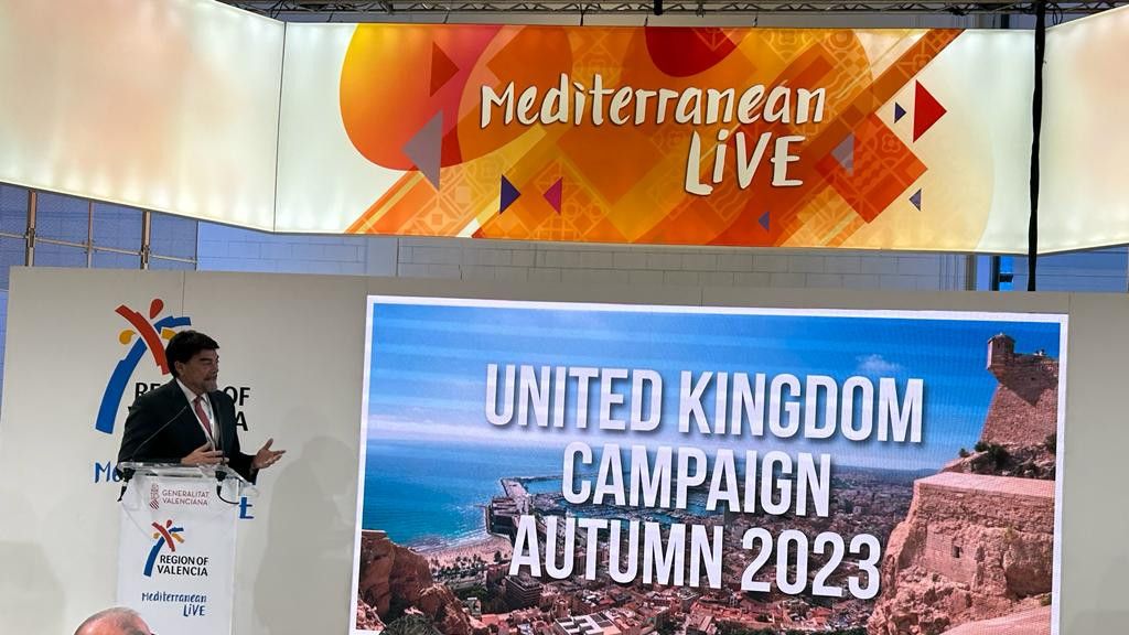 El alcalde de Alicante, Luis Barcala, durante la presentación de la campaña en la WTM.