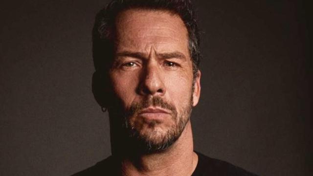 El escultor Nacho Palau en una fotografía perteneciente a sus redes sociales.