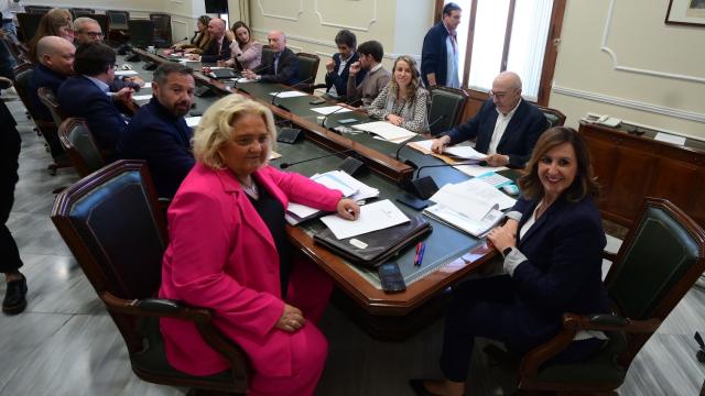 La alcaldesa de Valencia, María José Catalá, este lunes en la junta de Gobierno. EE