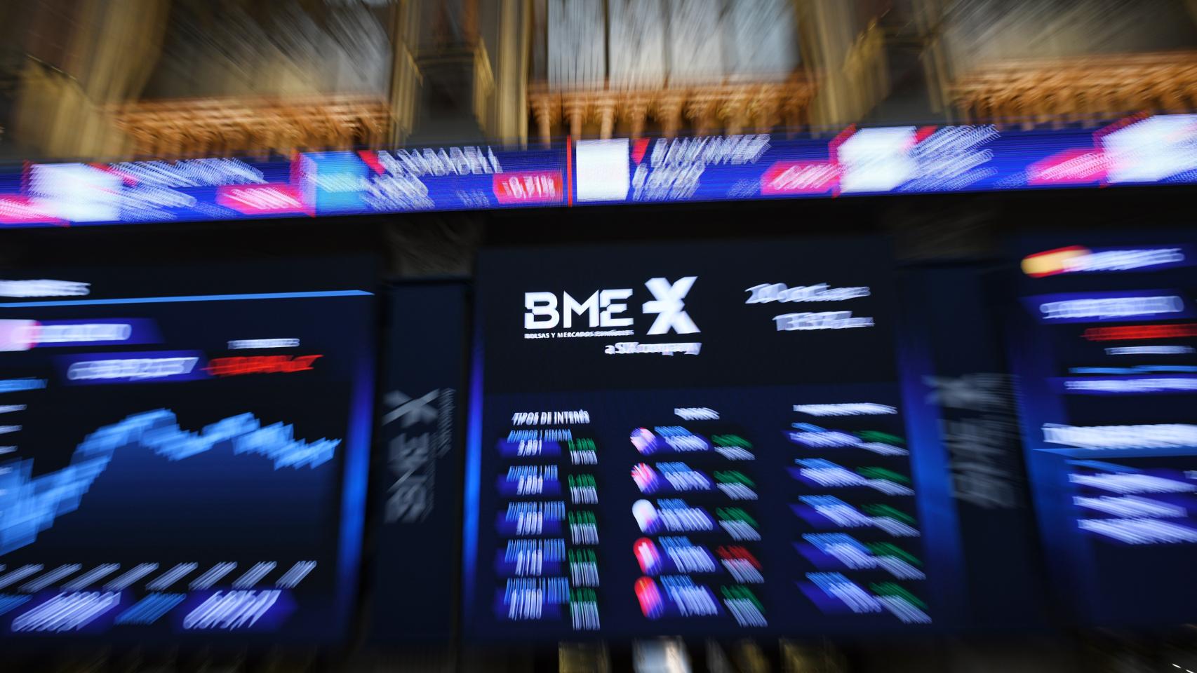 Un panel del Ibex 35 en el Palacio de la Bolsa de Madrid.