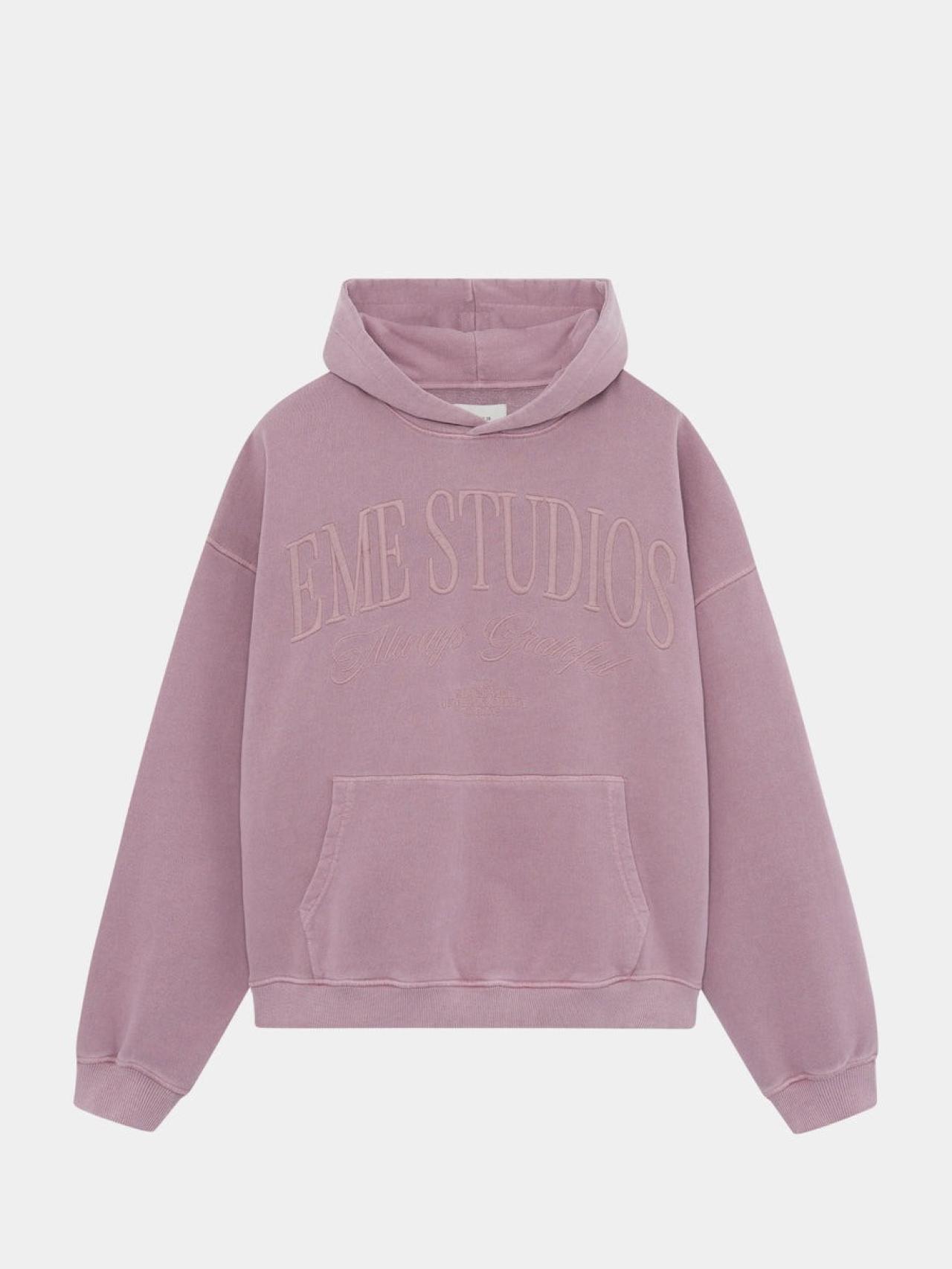 Sudadera de Eme Studios.