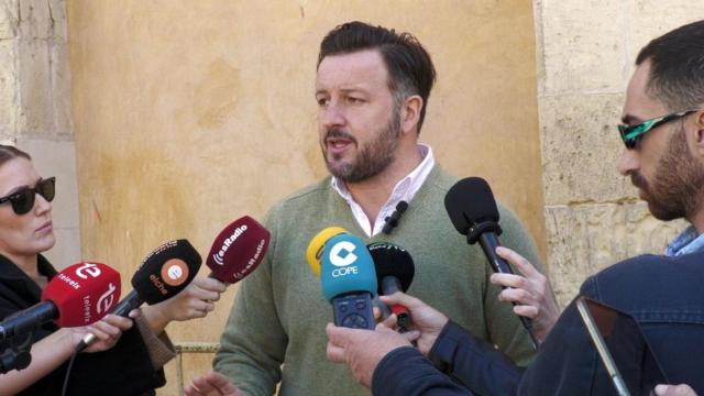 Pablo Ruz este martes en Elche destaca la apuesta por el crecimiento turístico.