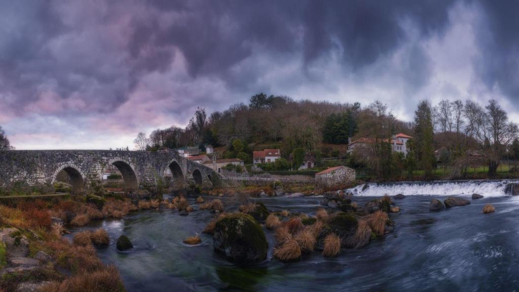 Ponte Maceira al atardecer