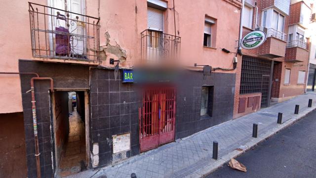 El número 62 de la calle Azucenas, en Tetuán, donde fueron detenidos estos 'desokupadores'.