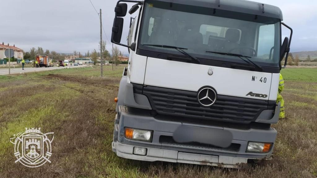 El camión siniestrado en el accidente de Quintanilla Vivar