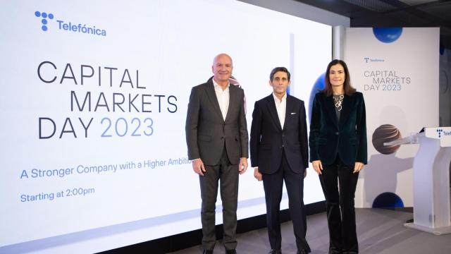 Ángel Vilá, José María Álvarez-Pallete y Laura Abasolo, en el Capital Markets Day de Telefónica.