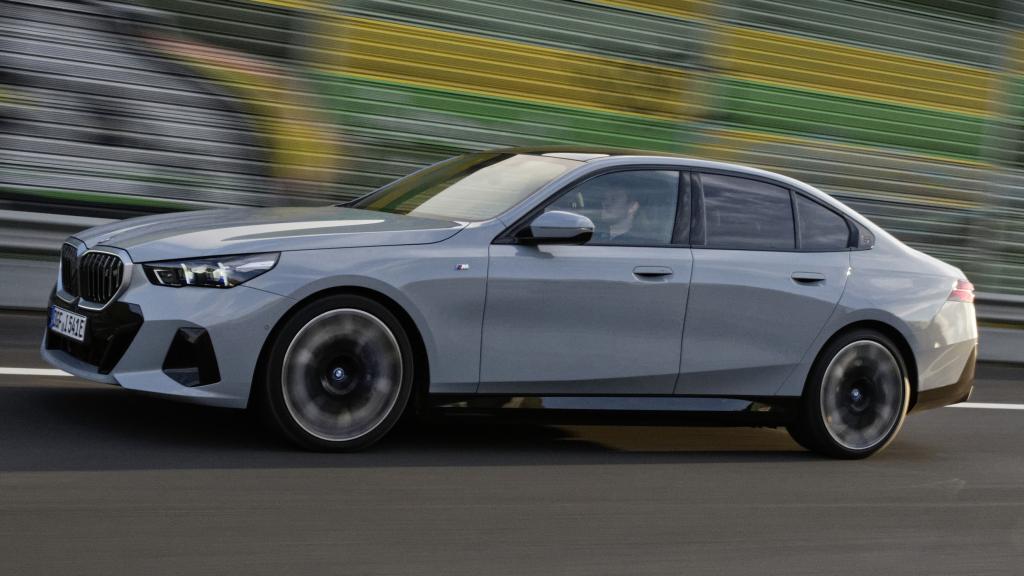 BMW i5.