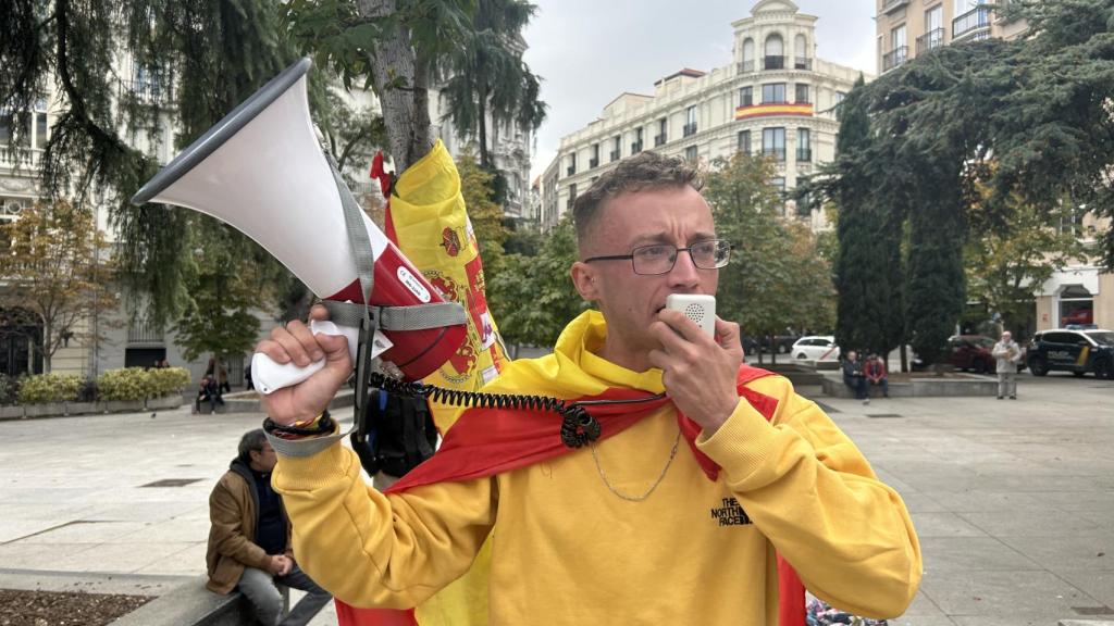 Adán Sánchez, el primero de los hombres contra la amnistía de Pedro Sánchez, este martes en el Congreso.