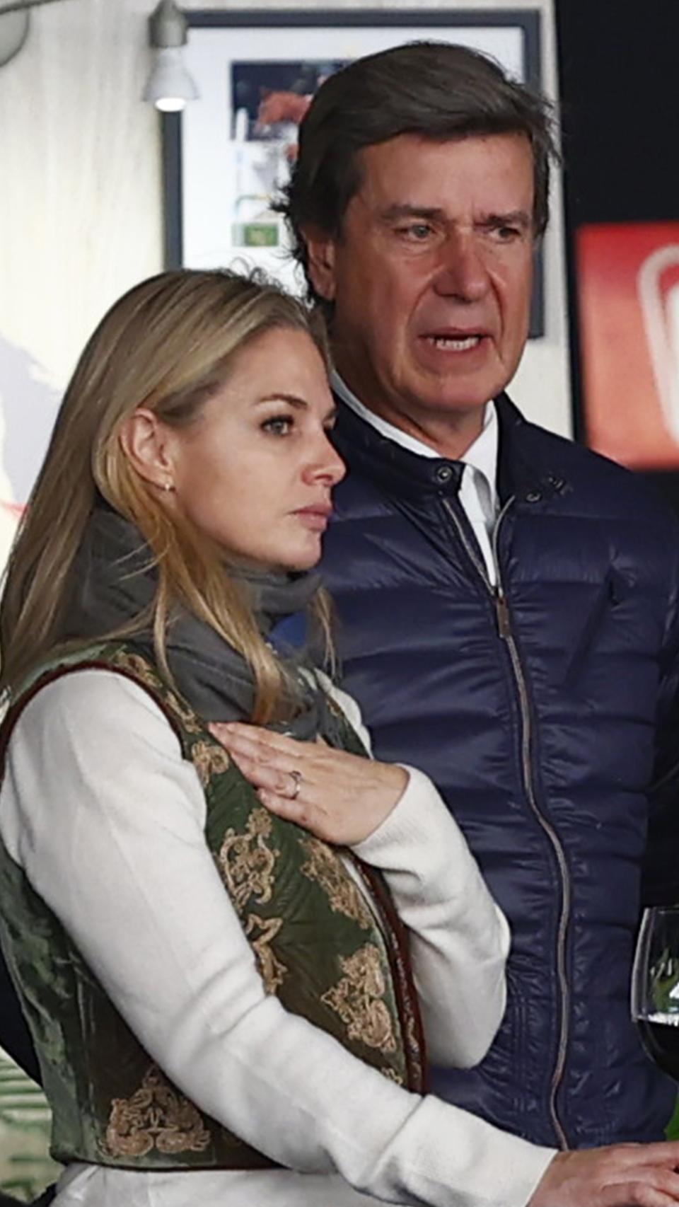 Genoveva junto a su exmarido y padre de sus hijos, Cayetano.