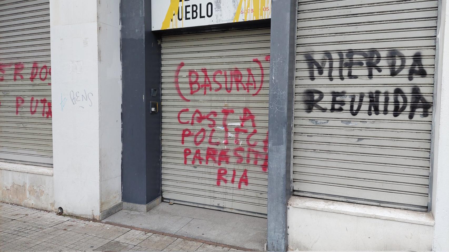 Así ha aparecido la sede del PSOE de Burgos este jueves