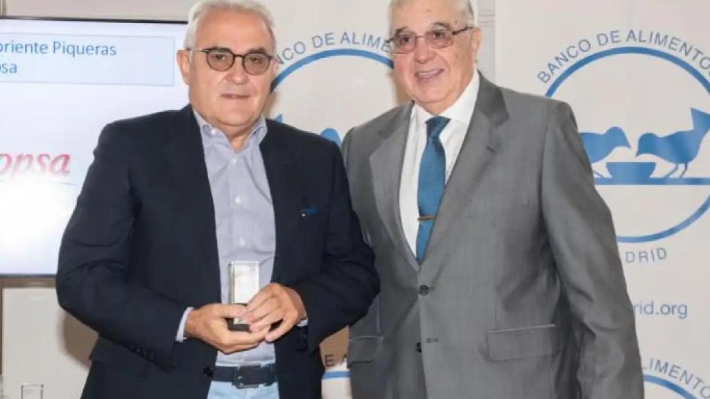 Enrique Loriente Piqueras, a la izquierda.