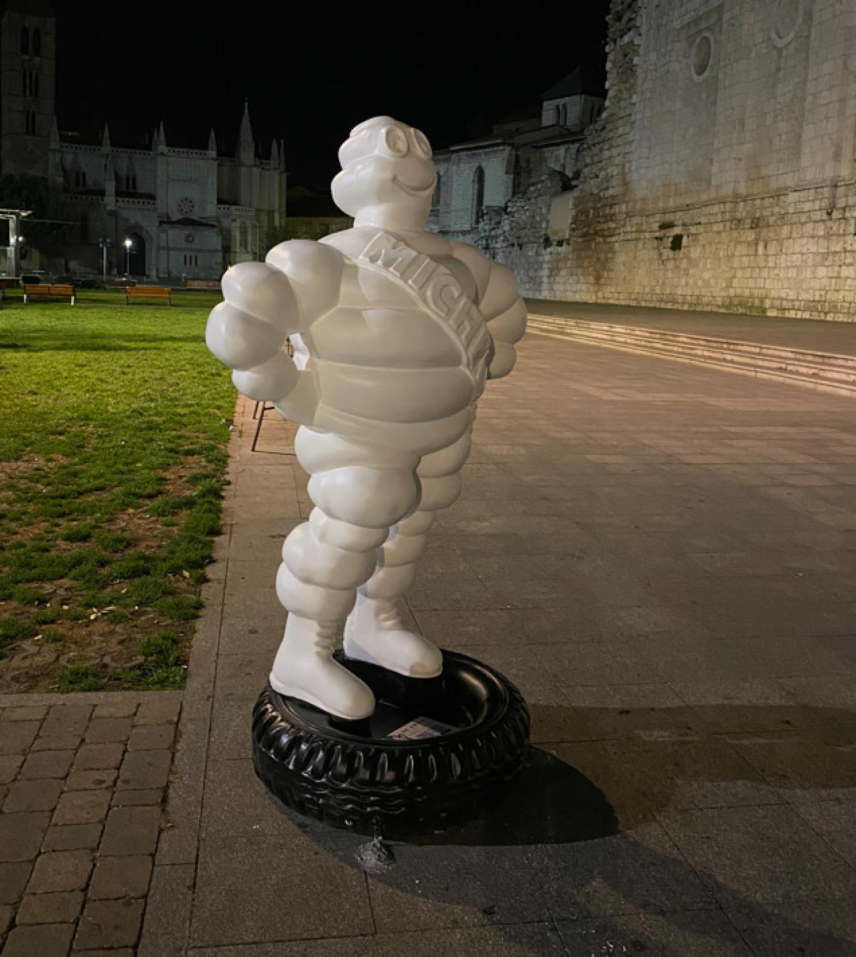 Muñeco de Michelin en Valladolid