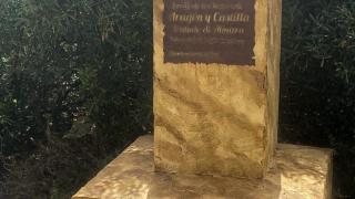 El tratado lo firmaron Jaime I de Aragón y el infante Alfonso de Castilla, futuro Alfonso X el Sabio.