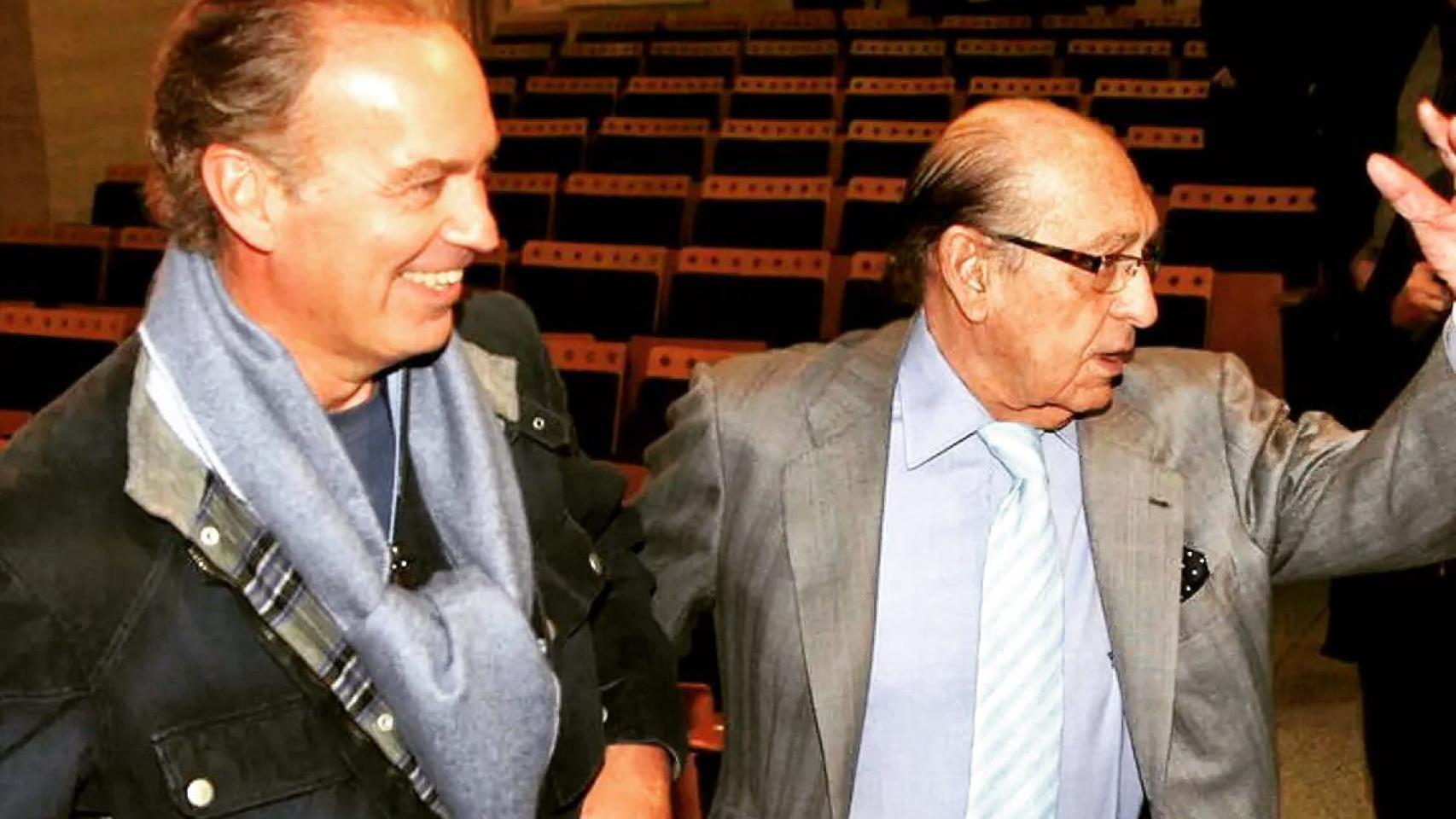 El cantante Bertín Osborne junto a su padre, Enrique Ortiz, en una imagen de sus redes sociales.