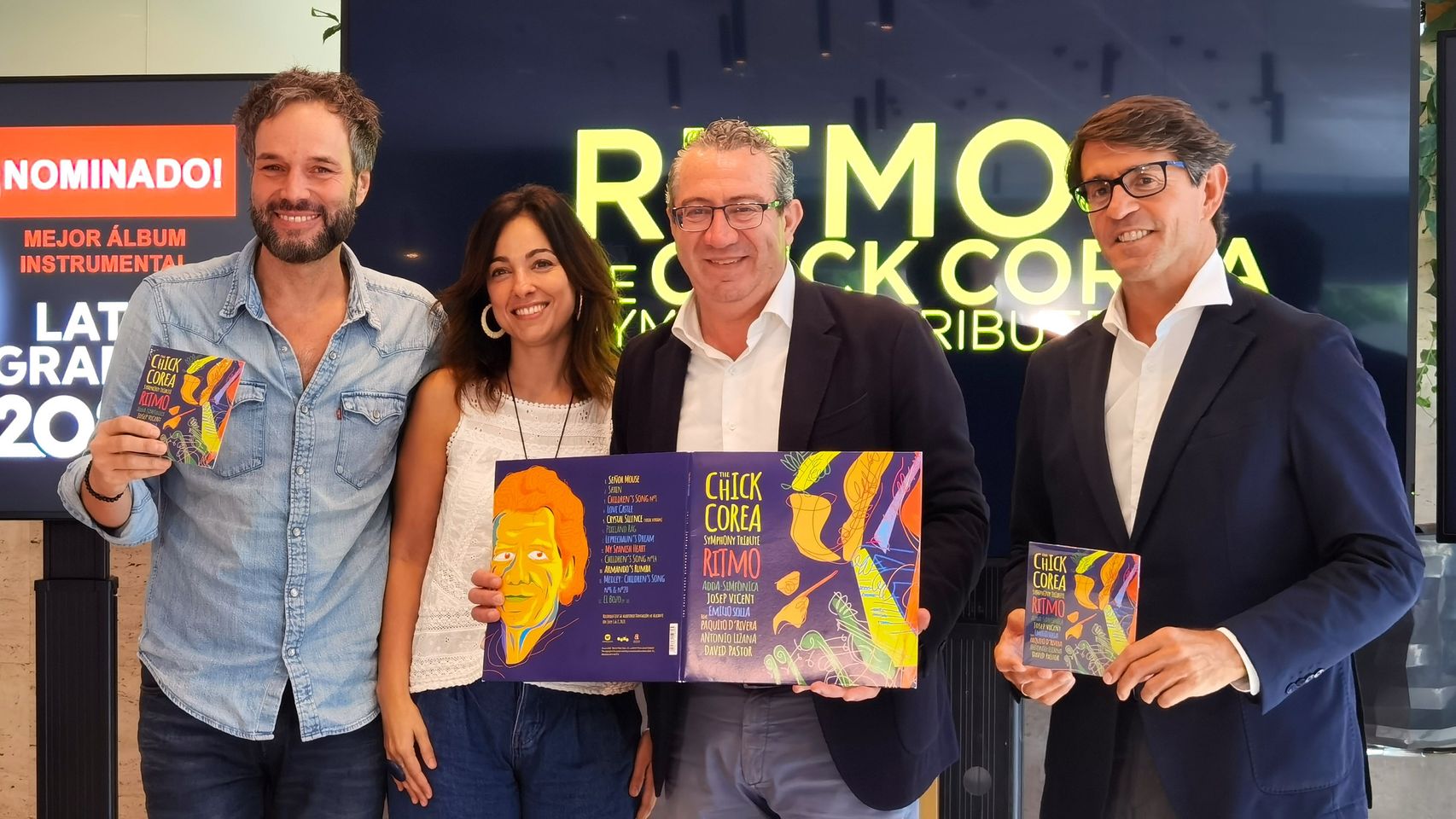 Josep Vicent, Toni Pérez y Juan de Dios Navarro, en la presentación de la candidatura a los Grammy Latino el pasado septiembre.