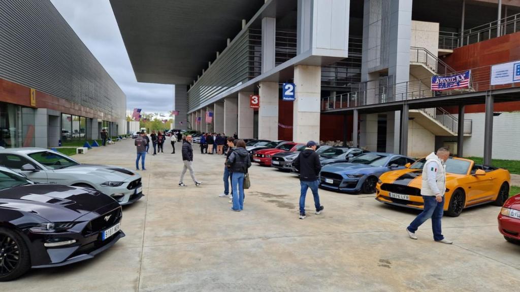 Algunos de los coches expuestos en Talavera de la Reina.