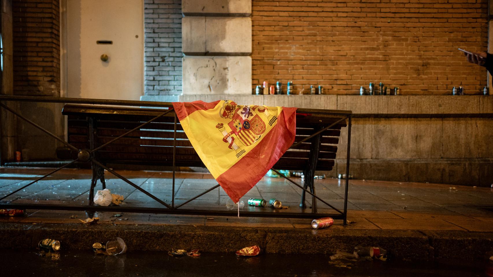 Las imágenes de la octava jornada de las manifestaciones frente a la sede de Ferraz