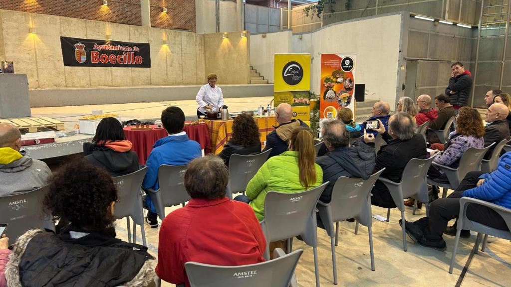 Demostración culinaria de Yolanda Martín en las XIV Jornadas Micológicas de Boecillo