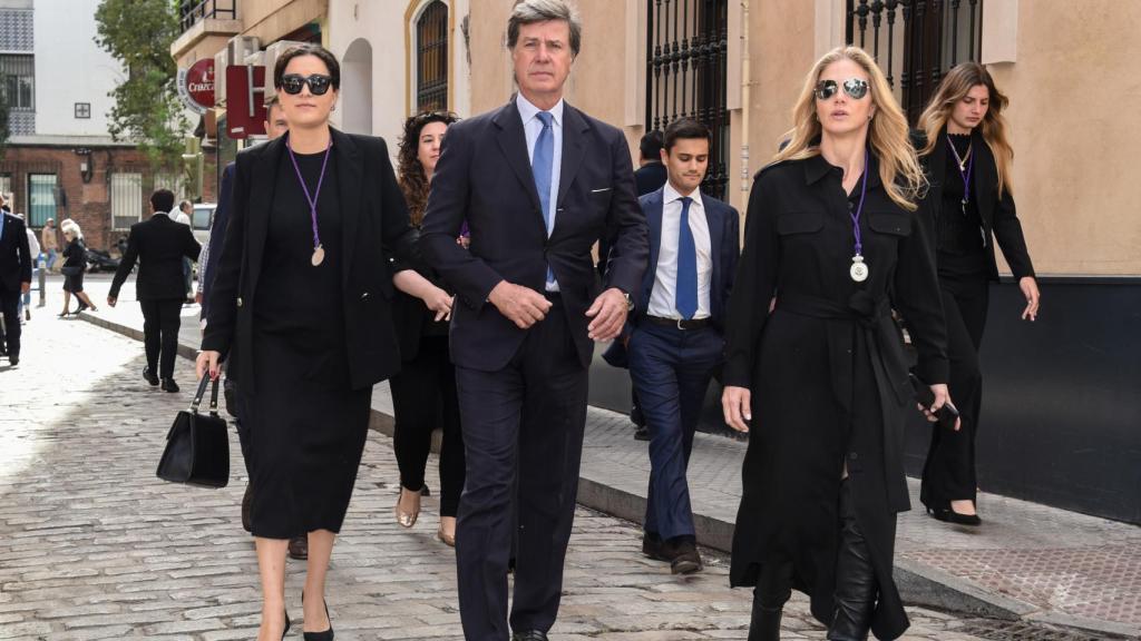 Cayetano Martínez de Irujo y Genoveva Casanova en Sevilla.