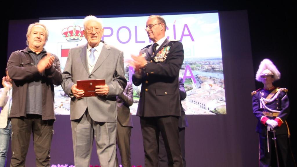 Homenaje a Balbino Lozano el Día de la Policía Municipal de Zamora