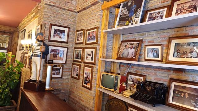 La entrada del restaurante Los Arroces de Segis en Madrid.
