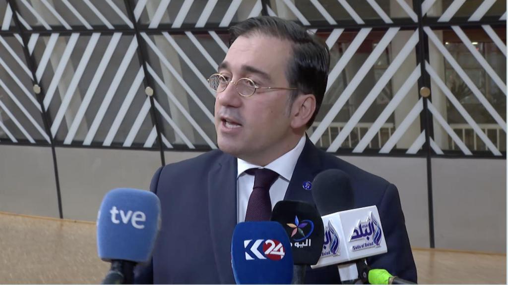 El ministro de Exteriores, José Manuel Albares, a su llegada este lunes a la reunión de Bruselas