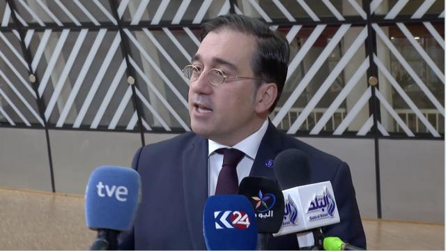 El ministro de Exteriores, José Manuel Albares, a su llegada este lunes a la reunión de Bruselas