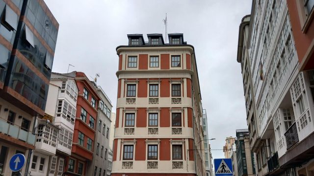 El edificio de Orzán 96 en A Coruña, una obra de Pedro Mariño