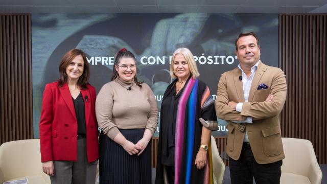 (De izqda. a dcha.) Olga Fernández, Raquel Nogueira, Rosa Tous e Iván Llanza.