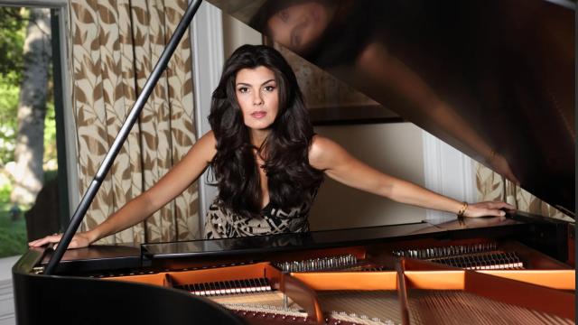 Angélica de la Riva: Le dije a mi marido que quería tener un cachorrito y llegó con dos cabritillos