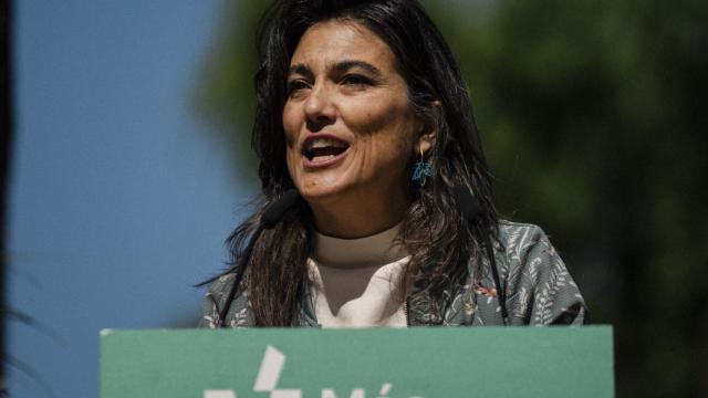 Manuela Bergerot, interviene durante un acto de Más Madrid, en el parque Lorenzo Azofra.