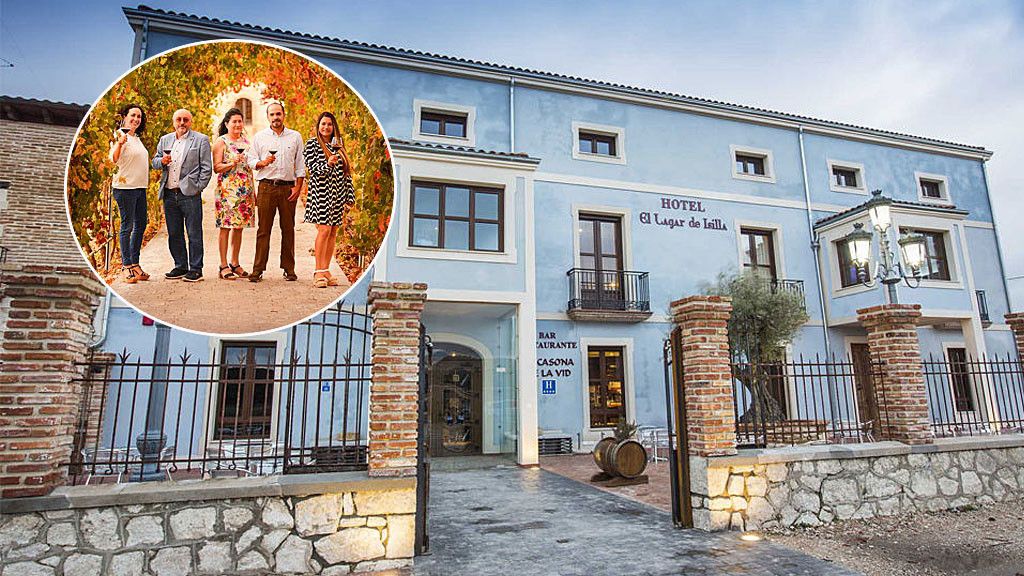El espectacular hotel El Lagar de Isilla y la familia propietaria