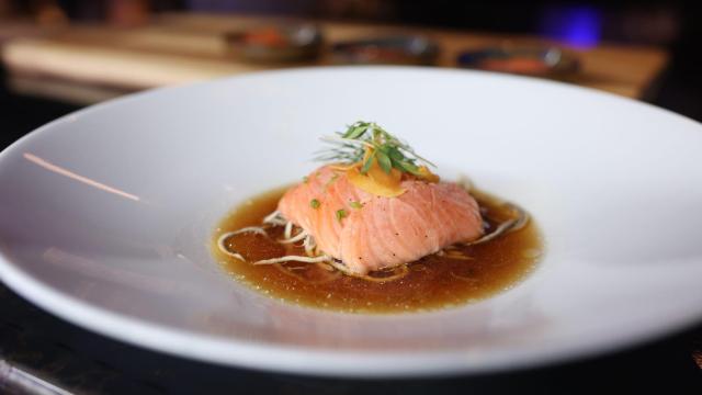 Tres recetas saludables con salmón para desayunos, meriendas o cenas (también en táper)