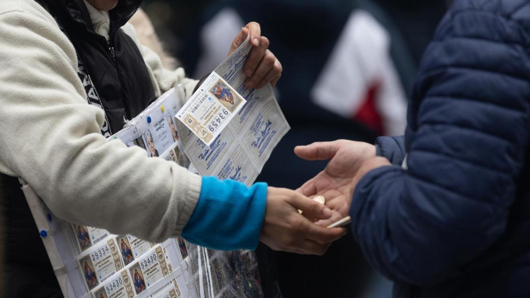 Estos son los tipos de personas que más juegan en la Lotería de Navidad (y el motivo)