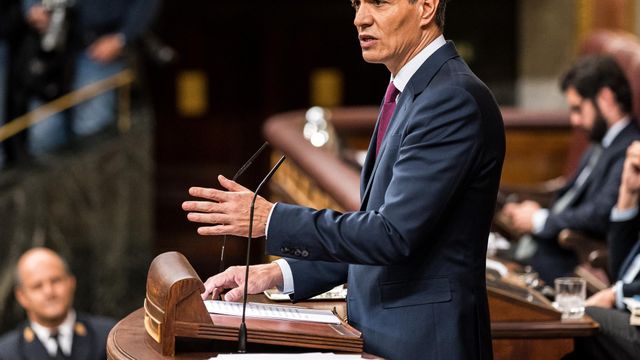 El presidente del Gobierno en funciones y candidato a la reelección, Pedro Sánchez, en la primera sesión del debate de investidura.