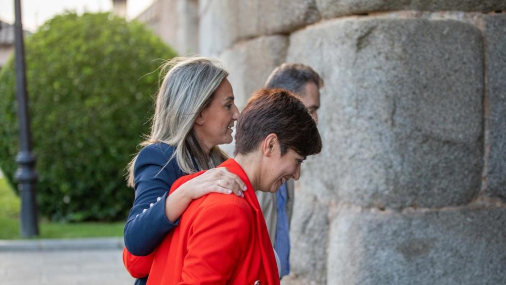 Milagros e Isabel, en una imagen de Javier Longobardo del pasado mes de mayo