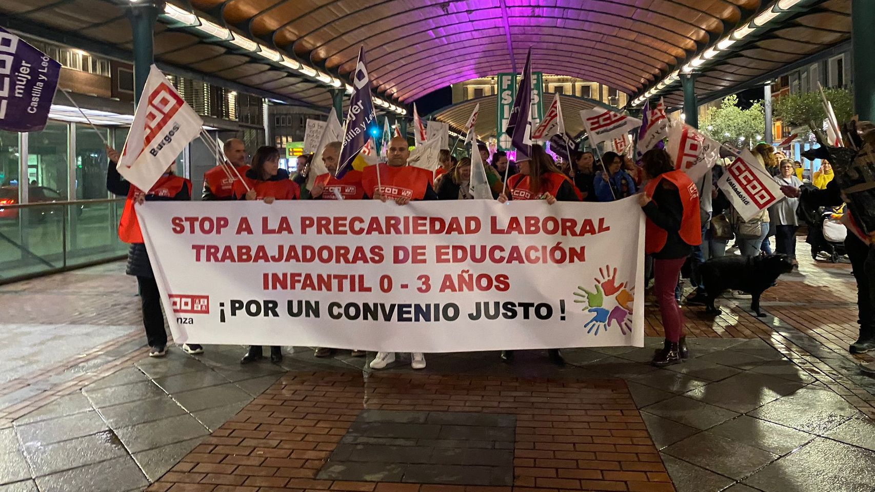 Imagen de la manifestación de trabajadoras de escuelas infantiles celebrada este jueves en Valladolid.