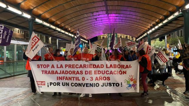 Imagen de la manifestación de trabajadoras de escuelas infantiles celebrada este jueves en Valladolid.