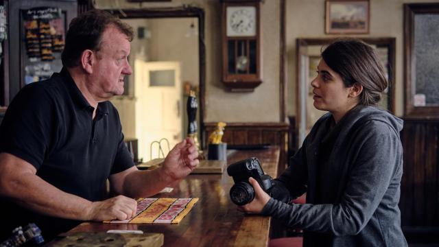 Dave Turner y Ebla Mari,  en 'El viejo roble'