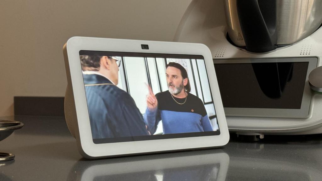 Amazon Echo Show 8